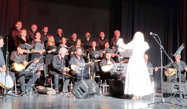 Türk Halk Müziği Topluluğu’ndan türkü gecesi