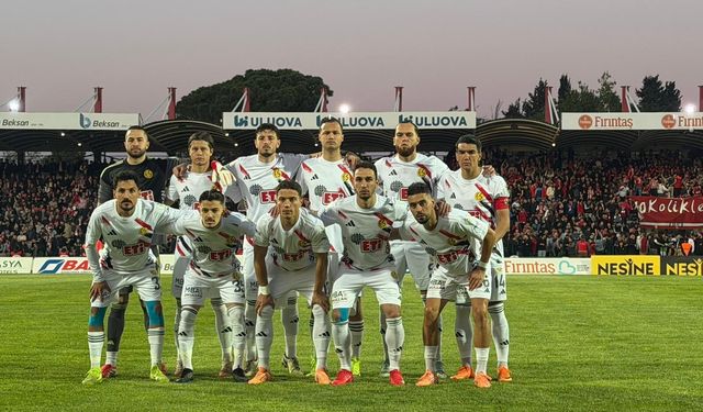 Es Es maçın ilk yarısını yenik kapattı