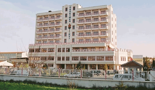 Eskişehir'de uygulama otellerinin devri tepki çekti: “Eğitim satılık değildir”