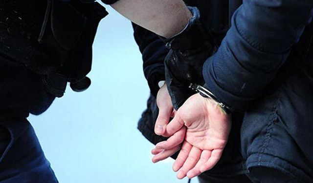 Seyir halindeki araçtan okula ateş açtılar: 1 kişi tutuklandı!