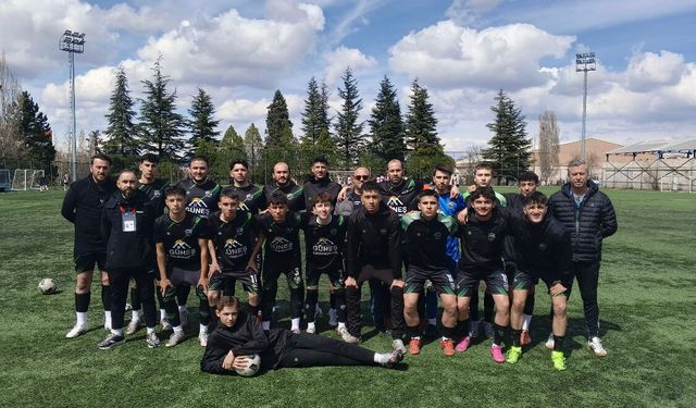 Gökmeydanspor galibiyeti kaçırdı 2-2