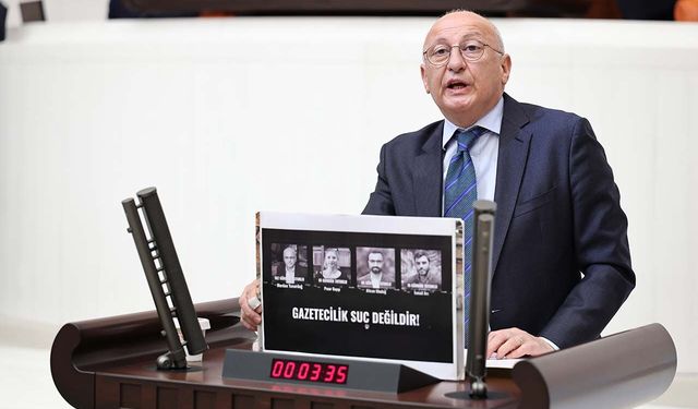 Çakırözer: “Gazeteciler tutuklu, özgürlük nerede?”