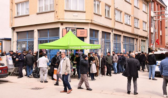 Tepebaşı Belediyesi’nden şehitler anısına çorba ikramı