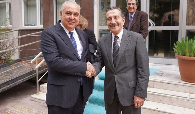 Başkan Ataç’tan Yalçın’a hayırlı olsun ziyareti