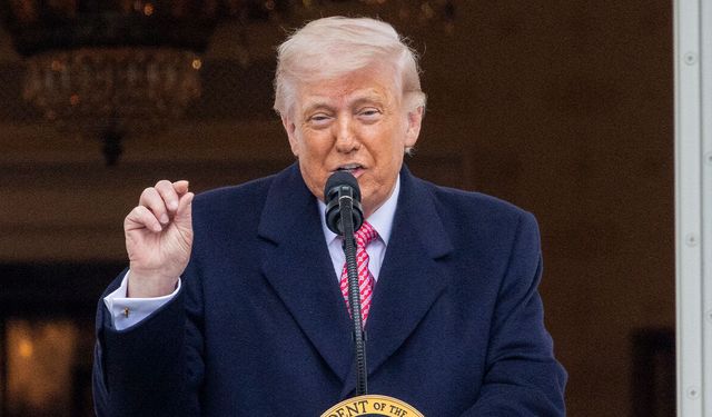 Trump'tan enflasyon yorumu: “Büyüme enflasyona neden olmaz, aptallık neden olur”