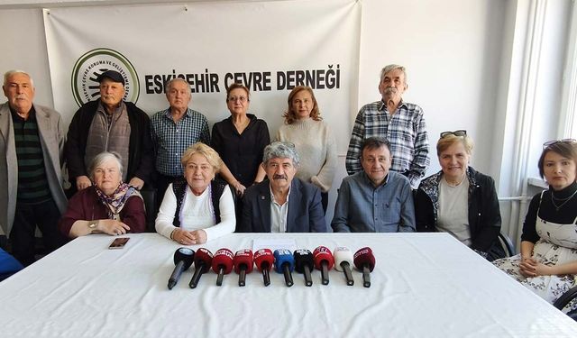 Eskişehir'de eski Devlet Hastanesi arazisi tepkisi sürüyor: “Satıştan vazgeçilmeli”