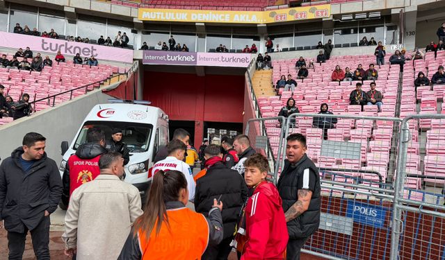Eskişehirspor maçında korkutan an: Tribünde epilepsi krizi geçiren taraftara müdahale