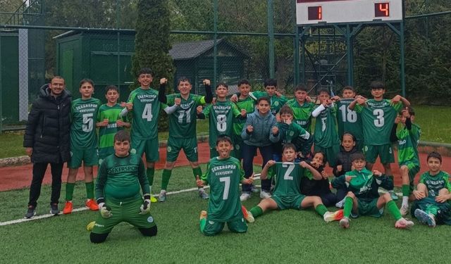 Şekerspor 4-0 ile güldü