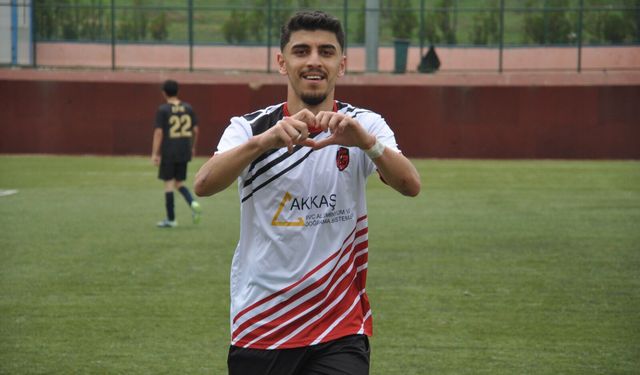 Emirhan'dan hattrick
