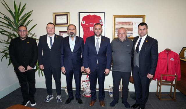 Taraftar bekliyor