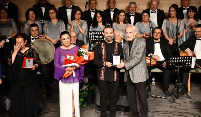 Türk Müziği Korosu 'Bahar Konseri' gerçekleştirdi