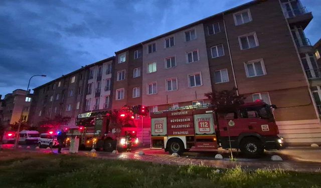 Eskişehir'de aspiratör kaynaklı çıkan yangına itfaiye müdahale etti