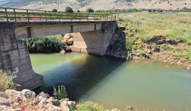 Serinlemek için dereye giren 16 yaşındaki çocuk kurtarılamadı