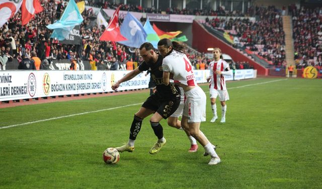 Jakob Play-Off'ta suskun kaldı