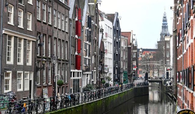 Amsterdam’da iklim devrimi: Et ve fosil yakıt reklamlarına yasak