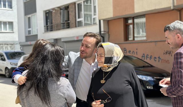 Ayşen Gürcan’dan 82 haneye bayram ziyareti