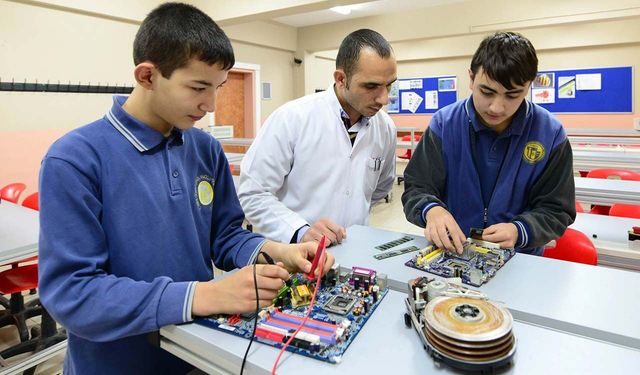 Meslek liseleri bölgesel ihtiyaçlara göre yeniden şekillenecek