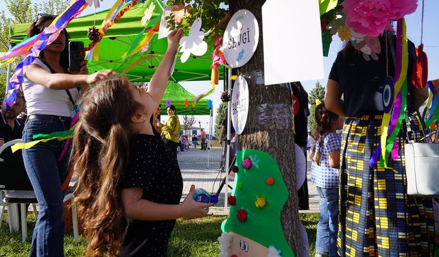 Minikler Tepebaşı'nda Hıdırellez’i coşkuyla kutladı