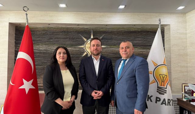 AK Parti Tepebaşı teşkilatı sahada: "Sorunlara çözüm üretmeye çalışıyoruz"