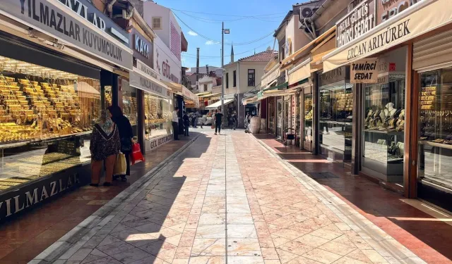 Eskişehir’de kuyumcuların pazar çalışma saatleri değişti