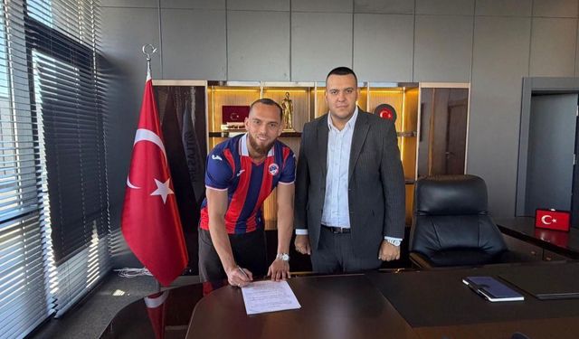 Golcü oyuncu yeni takımına imzayı attı