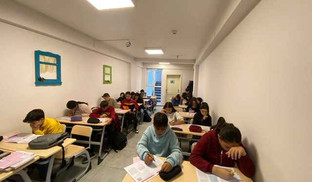 Odunpazarı Belediyesi’nden LGS’ye Hazırlanan Öğrencilere Ücretsiz Eğitim Desteği