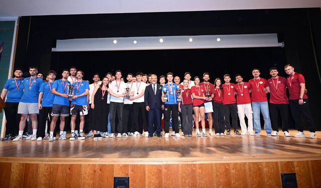 2026 Anadolu Üniversitesi Spor Ödülleri sahiplerini buldu