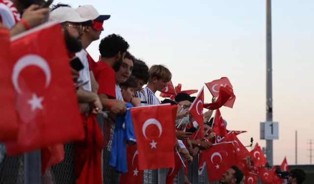 Millilere, Arizona’da yoğun ilgi