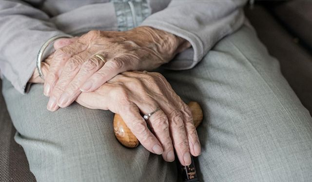 Küresel demografide tarihi kırılma: Yaşlı nüfus gençleri geride bırakıyor!