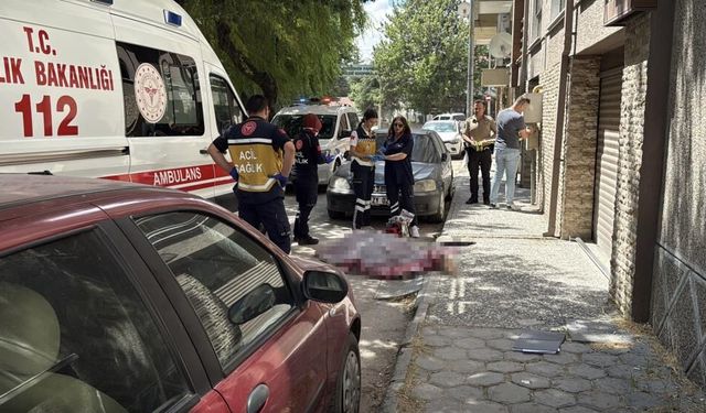 Eskişehir'de feci olay: 3'üncü kattan düşen 61 yaşındaki kadın yaşamını yitirdi