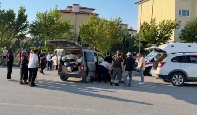 Eskişehir'de kavşakta feci kaza: 1'i ağır 3 yaralı