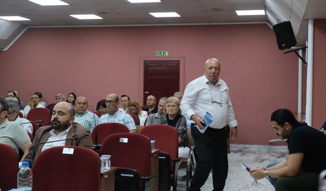 Odunpazarı Meclisi’nde gerginlik: Şükrü Akbıyık toplantıyı terk etti