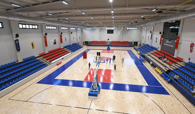 Anadolu Üniversitesi spor yatırımları ve başarılarıyla öne çıkıyor
