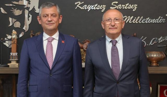 Milletvekili Utku Çakırözer CHP'den istifa etti
