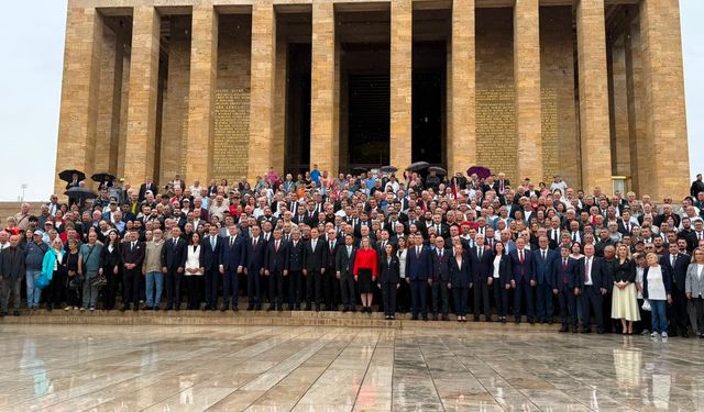 Yeni Parti'den ilk ziyaret Anıtkabir'e