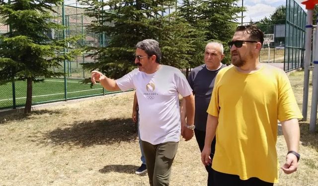 Seyitgazi'de yenilemeler yapılıyor