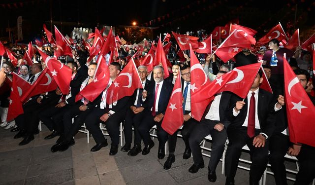 Rektör Adıgüzel, 15 Temmuz Demokrasi ve Millî Birlik Günü programına katıldı