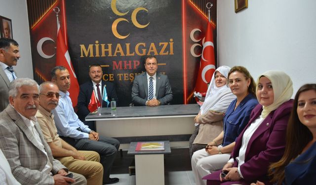 MHP Mihalgazi İlçe Başkanlığı’nın yeni hizmet binası açıldı