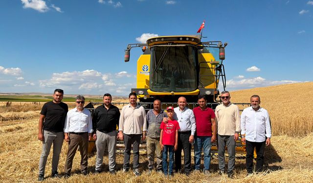 AK Parti İl Başkanı Albayrak ilçelerde vatandaşlarla buluştu