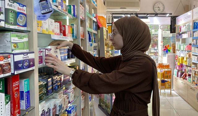 Eskişehir'de eczacıdan ilaç uyarısı: Yanlış saklama zehirlenmeye yol açabilir