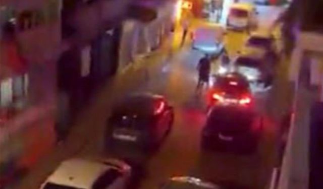 İzmir’de sokak ortasında silahlı çatışma: 5 yaralı