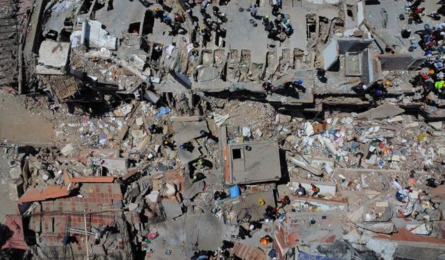 Kolombiya'da felaketin bilançosu ağırlaşıyor: 7,4'lük depremde can kaybı 265'e yükseldi!