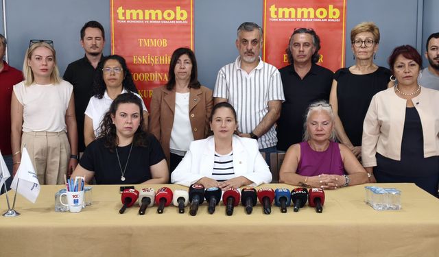 17 Ağustos’un yıl dönümünde Eskişehir'den uyarı: “Yeni binaların geleceğin riskli yapıları olmasına izin veremeyiz"