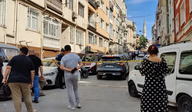 Emekli polis memuru, eşi ve çocuğunu öldürüp yaşamına son verdi