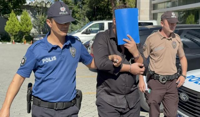 Hastanede dehşet: Hasta yakınının su ısıtıcısıyla saldırdığı röntgen teknisyeninin omzu kırıldı