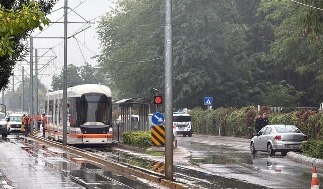 Eskişehir'de katener arızası tramvay ulaşımını aksattı