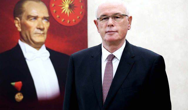 Başkan Kurt: “Bağımsızlık ruhumuz, Cumhuriyet’e ve demokrasiye olan inancımızdır”