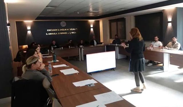 Eskişehir'de sağlık personeline "Obstetrik Aciller Eğitimi" verildi