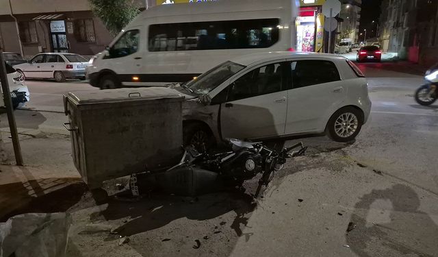 Eskişehir'de motosikletli feci kazada yaralandı