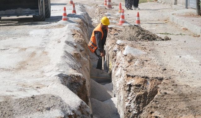 Çifteler’de su hatları yenileniyor